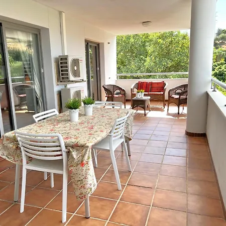 - Luxury 3 Bedrooms Apartment